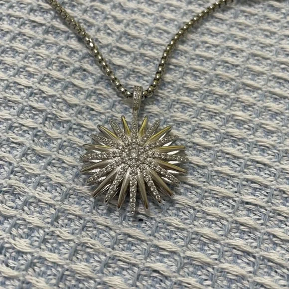 David Yurman Silver Starburst Necklace - Picture 3 of 7